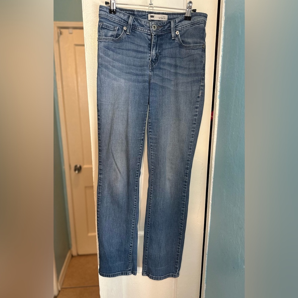 Levis 529 Curvy Straight Leg Light Wash Jeans Size 28